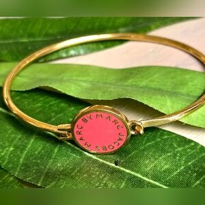 ✨️Vintage Marc By Marc Jacobs Hinged Bangle Bracelet EUC